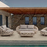 Outdoor sofa set with weather-resistant cushions | 户外沙发套装,配有耐候座垫 | 户外梳化套裝,配有耐候座墊
