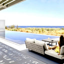 Outdoor sofa with weather-resistant cushions | 户外沙发,配有耐候座垫 | 户外梳化,配有耐候座墊