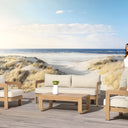 Outdoor sofa set with weather-resistant cushions | 户外沙发套装,配有耐候座垫 | 户外梳化套裝,配有耐候座墊