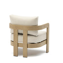 Outdoor sofa set with weather-resistant cushions | 户外沙发套装,配有耐候座垫 | 户外梳化套裝,配有耐候座墊