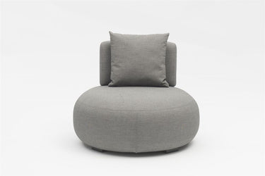 Outdoor sofa set with weather-resistant cushions | 户外沙发套装,配有耐候座垫 | 户外梳化套裝,配有耐候座墊