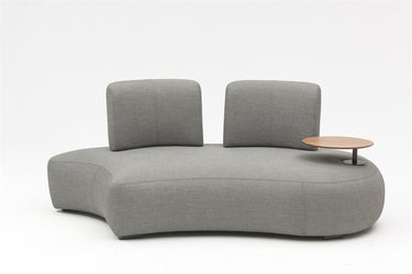 Outdoor sofa set with weather-resistant cushions | 户外沙发套装,配有耐候座垫 | 户外梳化套裝,配有耐候座墊