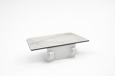 Outdoor side table with HPL tabletop and weather-resistant design | 户外边几,耐候设计 | 户外邊几,耐候設計