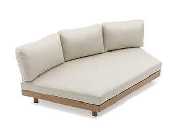 Outdoor sofa set with weather-resistant cushions | 户外沙发套装,配有耐候座垫 | 户外梳化套裝,配有耐候座墊