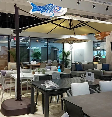 Stylish outdoor sun parasol and umbrella for garden or patio, UV-resistant | 時尚戶外太陽傘及雨傘,適合花園或露台,防紫外線 | 时尚户外太阳伞及雨伞,适合花园或露台,防紫外线