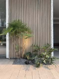 INFINI WOOD outdoor deck, showcasing crack-resistant, mold-free, and fade-resistant features | INFINI WOOD 常生木戶外地板,展示抗裂、防霉和抗褪色特性