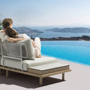 Outdoor sofa set with weather-resistant cushions | 户外沙发套装,配有耐候座垫 | 户外梳化套裝,配有耐候座墊