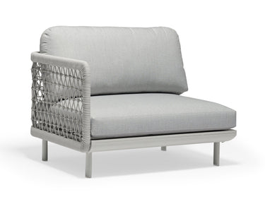 Outdoor sofa set with weather-resistant cushions | 户外沙发套装,配有耐候座垫 | 户外梳化套裝,配有耐候座墊