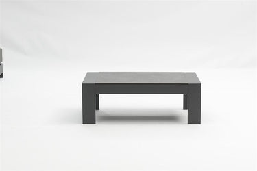Outdoor sofa set with weather-resistant cushions | 户外沙发套装,配有耐候座垫 | 户外梳化套裝,配有耐候座墊