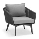 Outdoor sofa set with weather-resistant cushions | 户外沙发套装,配有耐候座垫 | 户外梳化套裝,配有耐候座墊