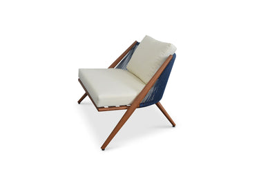Outdoor sofa set with weather-resistant cushions | 户外沙发套装,配有耐候座垫 | 户外梳化套裝,配有耐候座墊