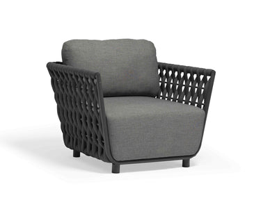 Outdoor sofa set with weather-resistant cushions | 户外沙发套装,配有耐候座垫 | 户外梳化套裝,配有耐候座墊