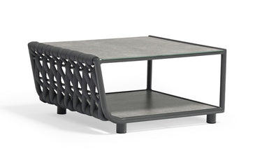 Outdoor sofa set with weather-resistant cushions | 户外沙发套装,配有耐候座垫 | 户外梳化套裝,配有耐候座墊