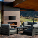 Outdoor sofa set with weather-resistant cushions | 户外沙发套装,配有耐候座垫 | 户外梳化套裝,配有耐候座墊
