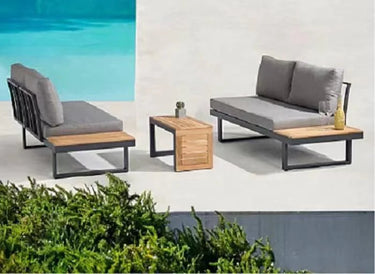 Outdoor sofa set with weather-resistant cushions | 户外沙发套装,配有耐候座垫 | 户外梳化套裝,配有耐候座墊