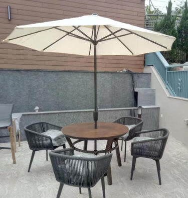 Stylish outdoor sun parasol and umbrella for garden or patio, UV-resistant | 時尚戶外太陽傘及雨傘,適合花園或露台,防紫外線 | 时尚户外太阳伞及雨伞,适合花园或露台,防紫外线