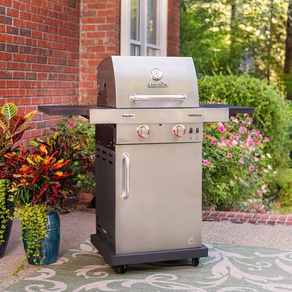 The Char-Broil® COMMERCIAL SERIES™ AMPLIFIRE™ 2-BURNER GAS GRILL