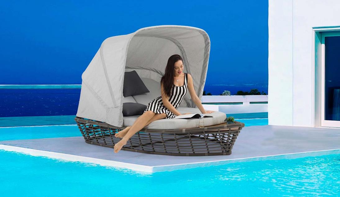 Escapade Outdoor Double Daybed with Canopy