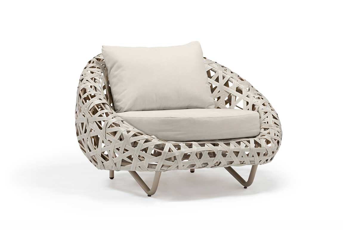 Couture Jardin | Curl | Outdoor alum wicker bed with canopy