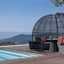 Outdoor sofa set with weather-resistant cushions | 户外沙发套装，配有耐候座垫 | 户外梳化套裝，配有耐候座墊
