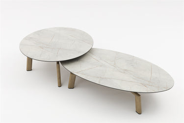 Outdoor sofa set with weather-resistant cushions | 户外沙发套装，配有耐候座垫 | 户外梳化套裝，配有耐候座墊