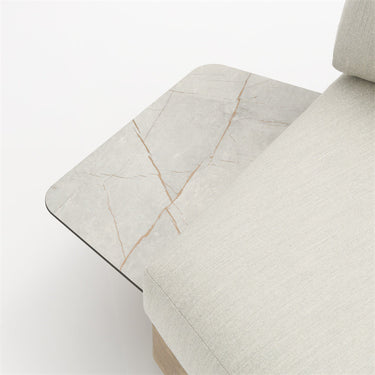 Outdoor sofa set with weather-resistant cushions | 户外沙发套装，配有耐候座垫 | 户外梳化套裝，配有耐候座墊